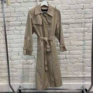 R. Ramblers vintage Trench Coat, dbl  breasted, classic beige, zip out liner, 10